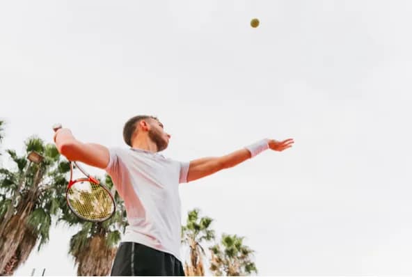 Jak tenisiści budują fortuny? Od lokalnych turniejów po Wielkie Szlemy i kontrakty reklamowe